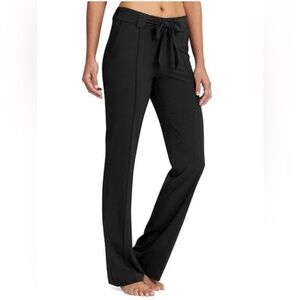 Athleta Destination Wide Leg Pant Women's Size 10
Belted Travel Comfort